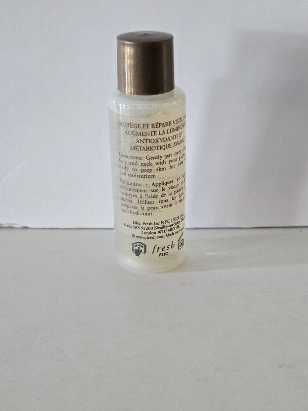 Fresh Skincare Co Lot of 5 Travel Sizes & Pouch, Cleanser, Serum, Essence, Cream - Picture 14 of 16